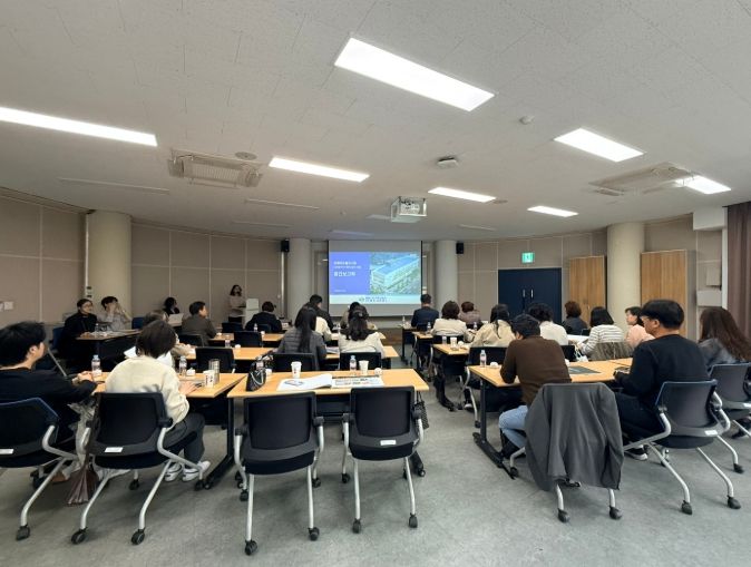 디자인가구 중간보고회 개최