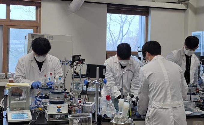 이차전지 부트캠프 실험수업 사진.